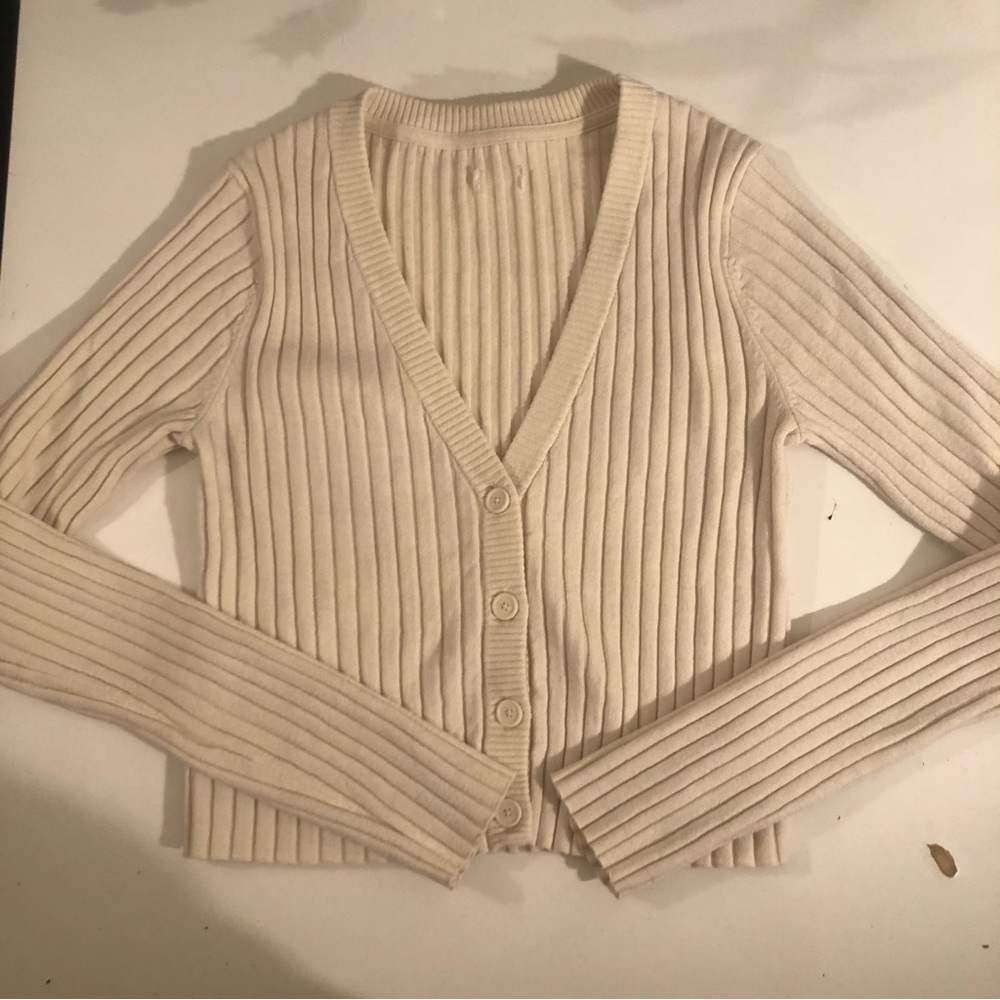 Cream cardigan size xs-s